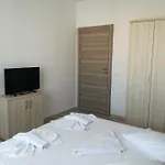 Summerland Sea View Apartment