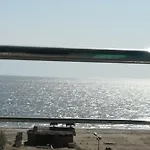 Apartment Summerland Sea View *