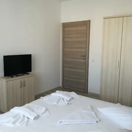 Summerland Sea View Apartmán